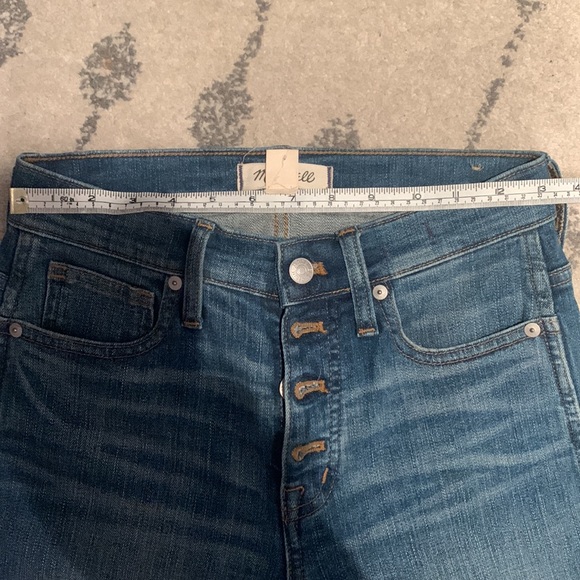 Madewell Slim Straight Button Fly Distressed Edition - Picture 8 of 8